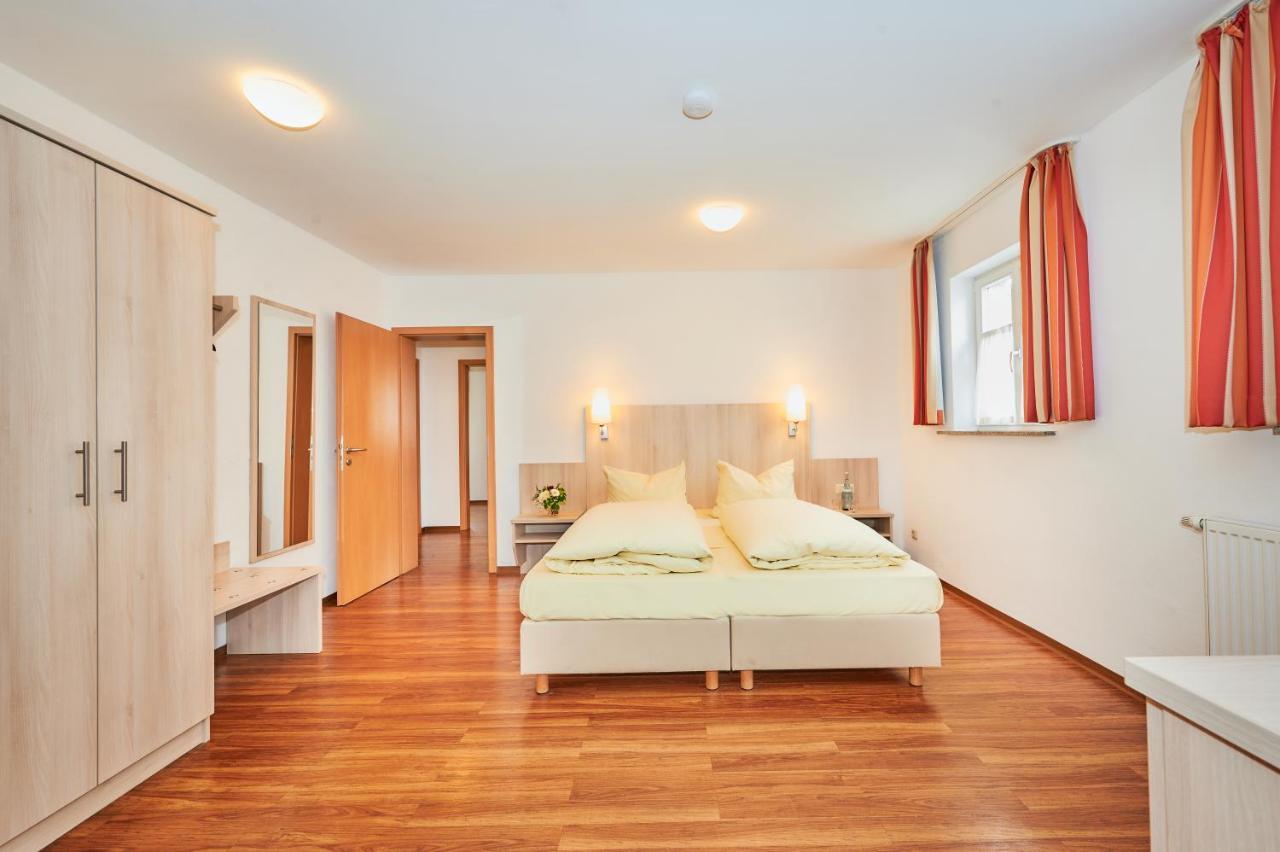 Hotel-Gasthof Bub Zirndorf Esterno foto